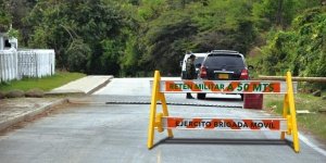 Opción binaria de doble barrera