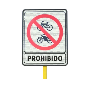 Señal prohibida la circulación de bicicletas y motocicletas